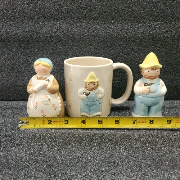 Farmer & Wife Salt & Pepper Shakers with Farmer Coffee Mug OTAGIRI Hand Crafted - Picture 12 of 16